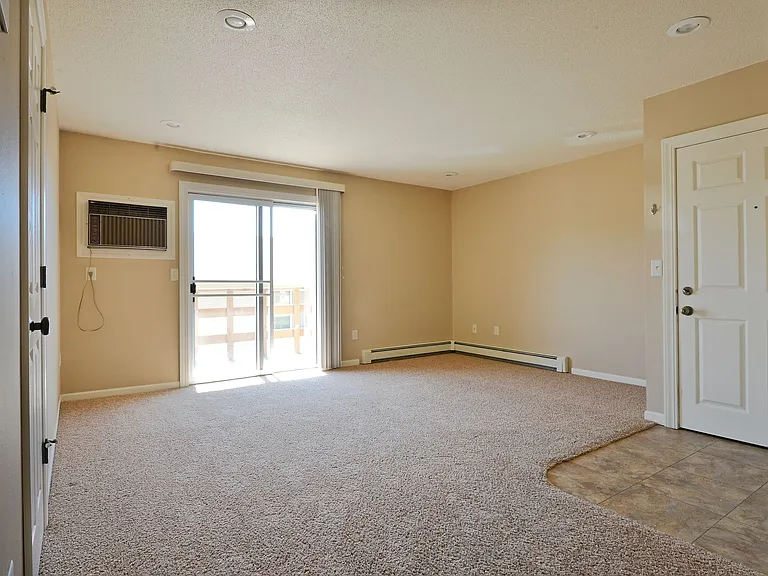 1509 12th Street NW 4-Plex - Close to Job Corp and MSU! — Photo 4