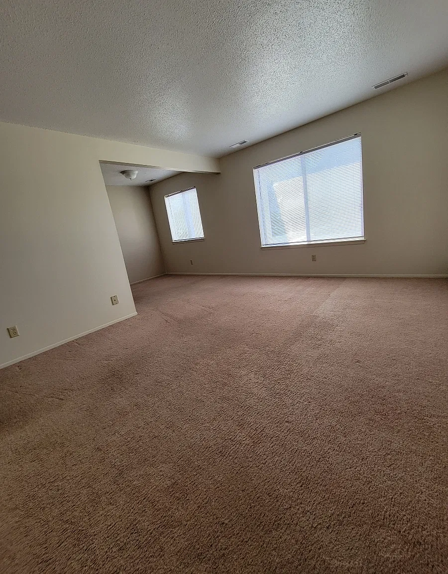 Tecumseh Apartments — Photo 3