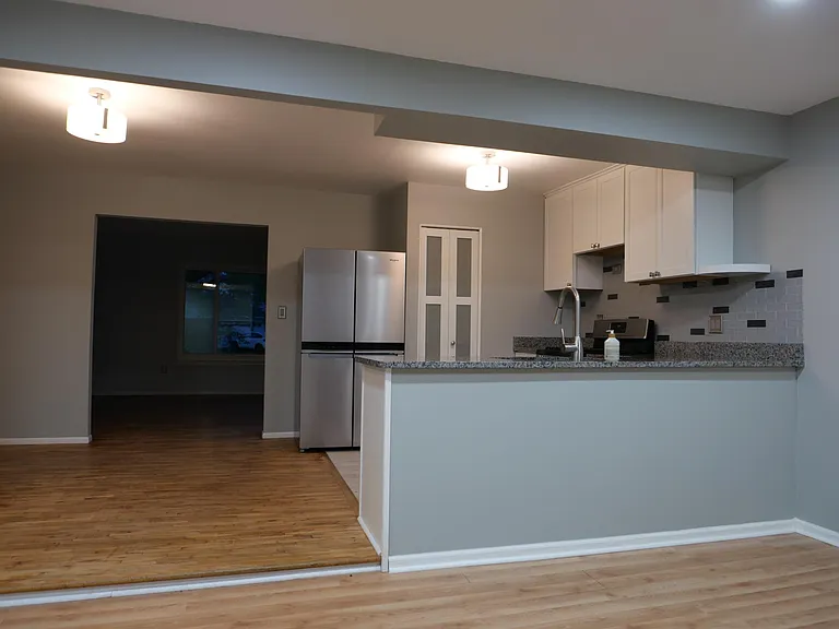 510 Sheffield Dr — Photo 12