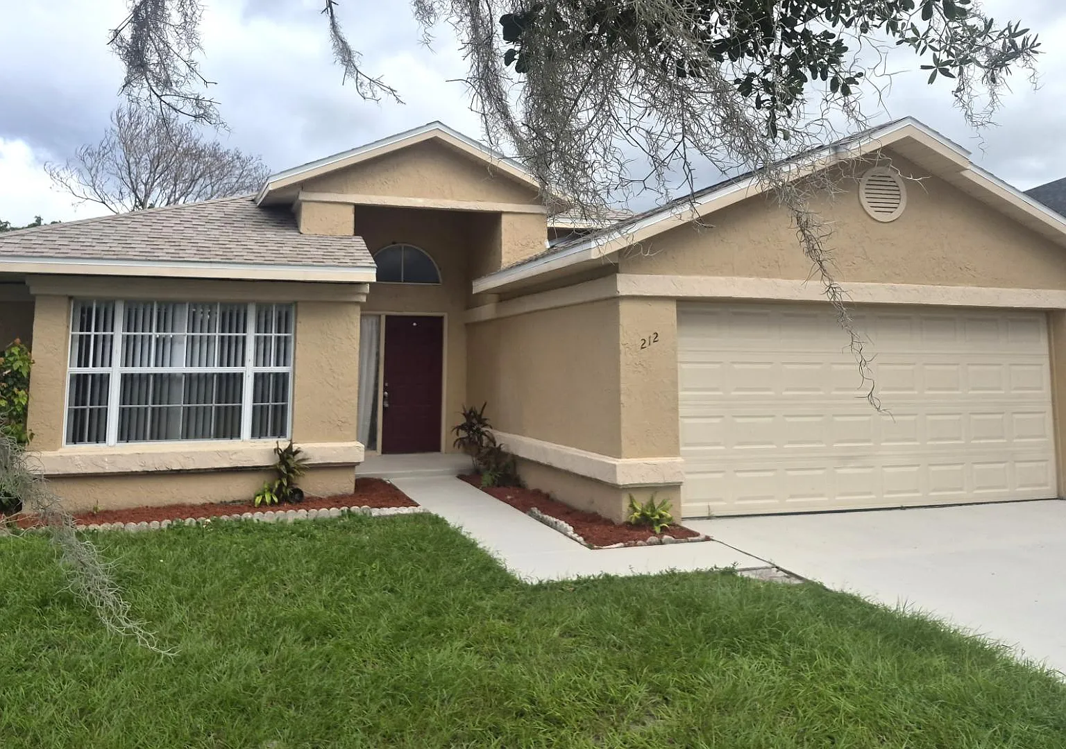 212 Bay Head Dr — Photo 1