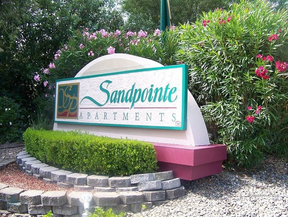 Sandpointe Apartments