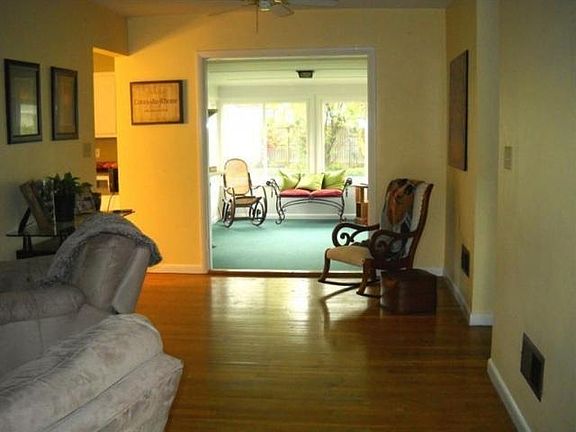 3rd image of 59 Hope Ave