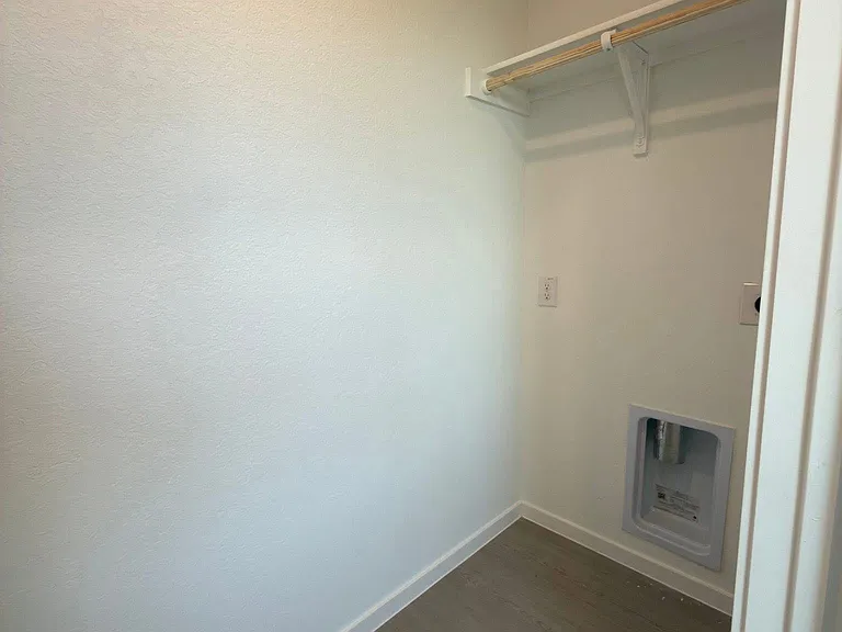 1402 Morgan Crst — Photo 8