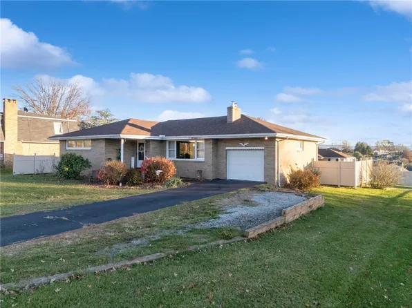 537 Ridgeview Rd, Mount Pleasant, PA 15666