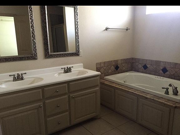 3rd image of 4405 105th St Unit A