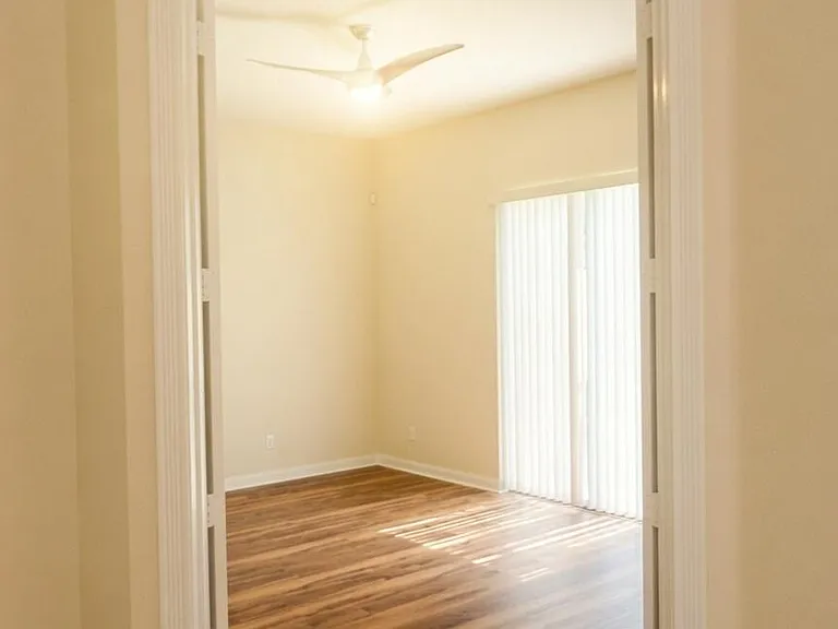 11547 SW Rockingham Dr — Photo 12