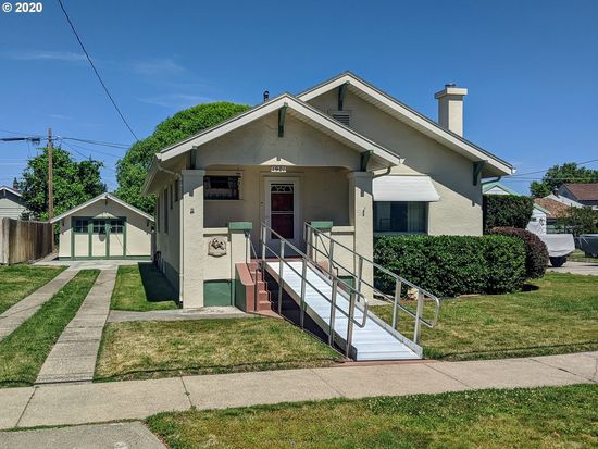 1901 Washington Ave La Grande Or 97850 Zillow