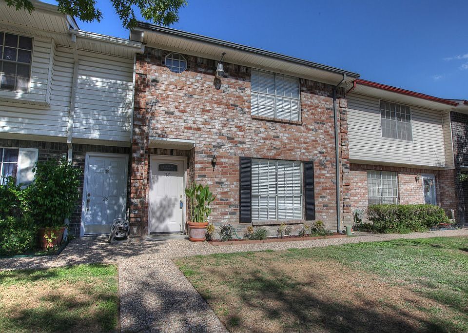 1st image of 1831 Sherwood Forest St APT 27