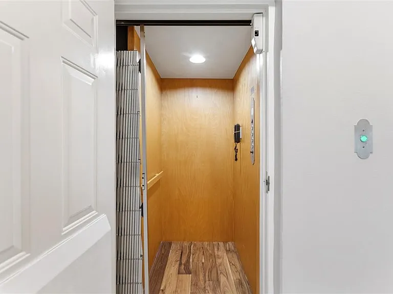 6420 Sunset Bay Cir — Photo 8