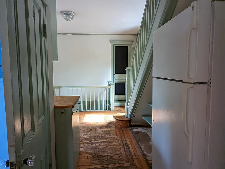 2501-meredith-st-2-10