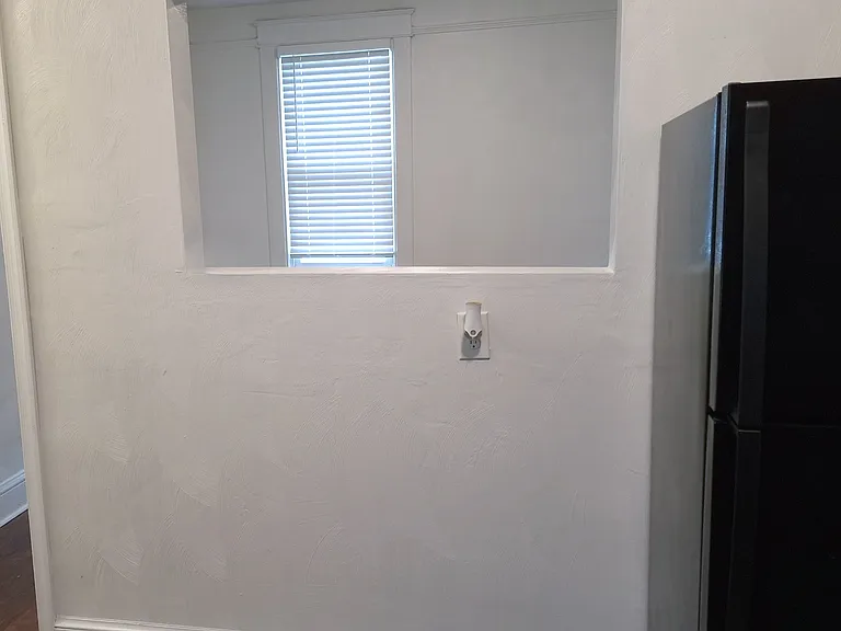 Kitchenn Passthrough