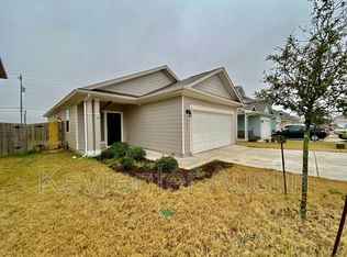 164 Twisted Oaks Ln, Buda, TX 78610