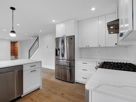 5226 11th St NE-6_05182023