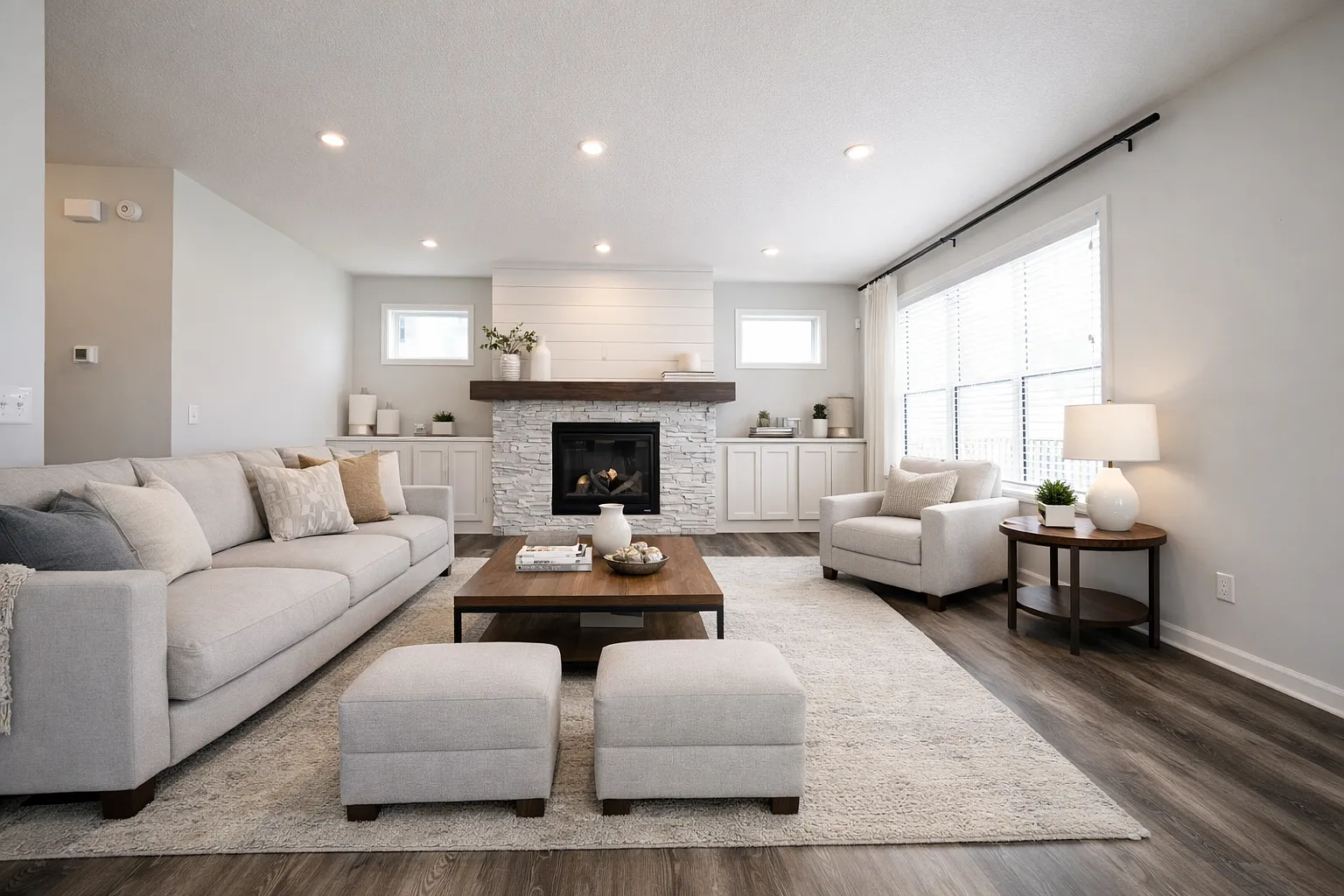 Thrush Street, Shakopee (3849) LS JS1 - 1 — Photo 1