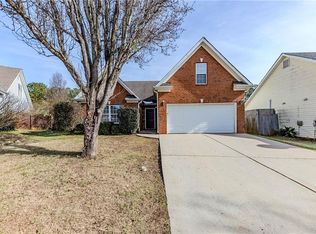 1708 Queen Victoria Ct, Locust Grove, GA 30248