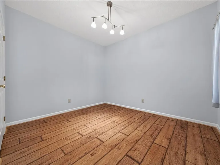 105 Ellsworth Pl — Photo 8