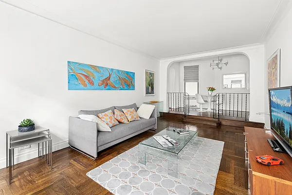 Sold by Compass | media 2