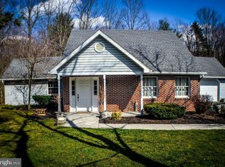303 Conewago St, Biglerville, PA 17307