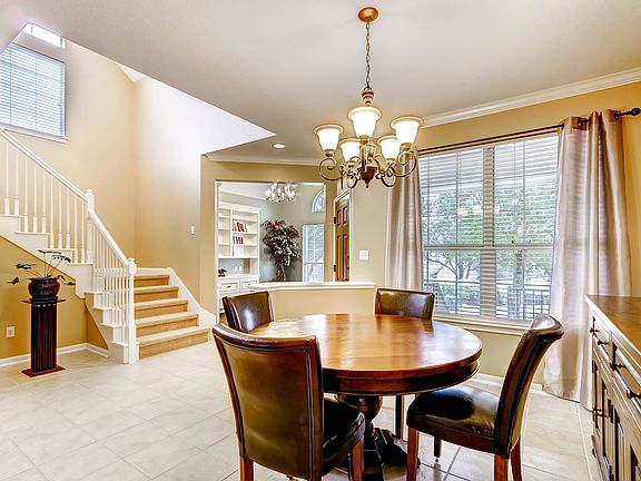 3rd image of 3105 Persimmon Valley Trl