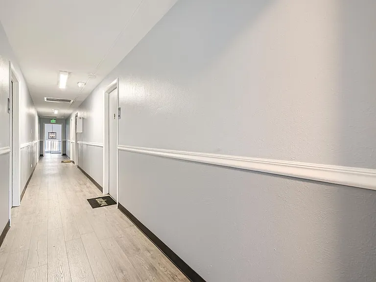 1400 W Mississippi Ave — Photo 1