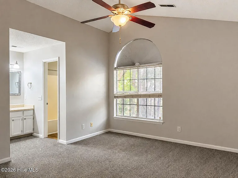 3009 Mulberry Ln #F — Photo 6