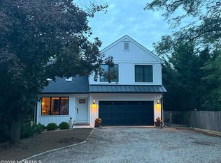 547 River Rd, Fair Haven, NJ 07704