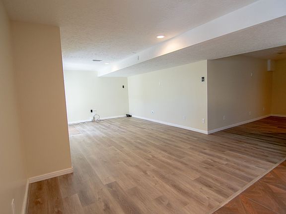 4th image of 4877 W Hayloft Cv #Basement