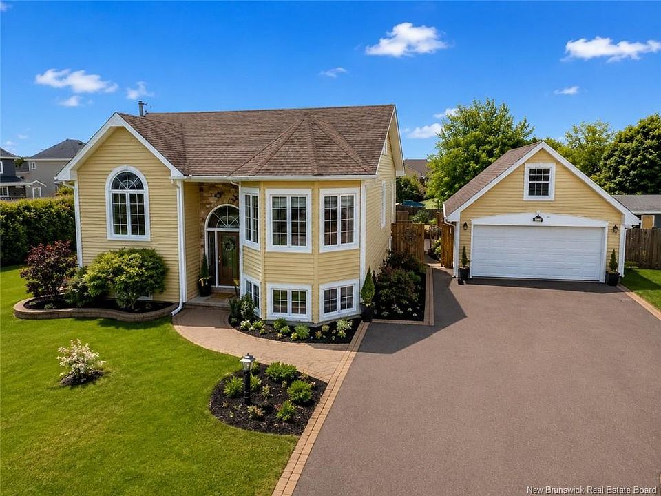 1st image of 101 Chateau Dr