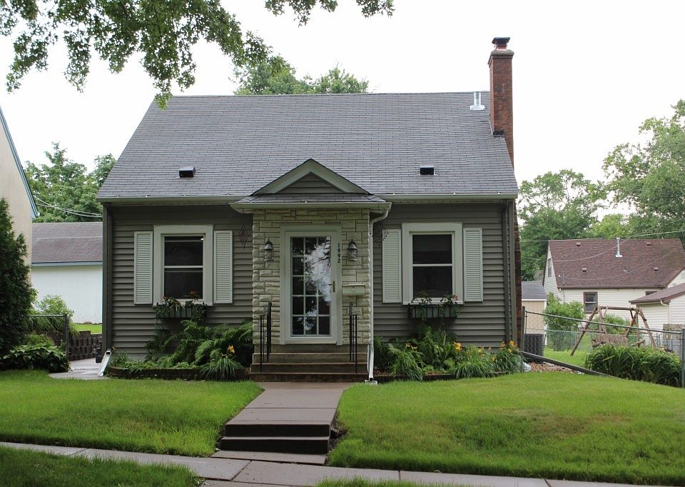 1st image of 1992 Nebraska Ave E