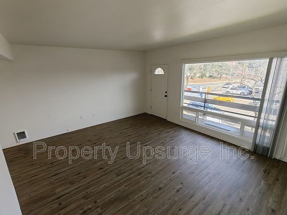 5th image of 2405 Old Eureka Way APT 5