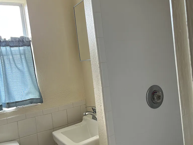 5232 Brosche Rd — Photo 4