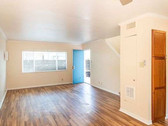 3rd image of 108 Ross Ave APT 4