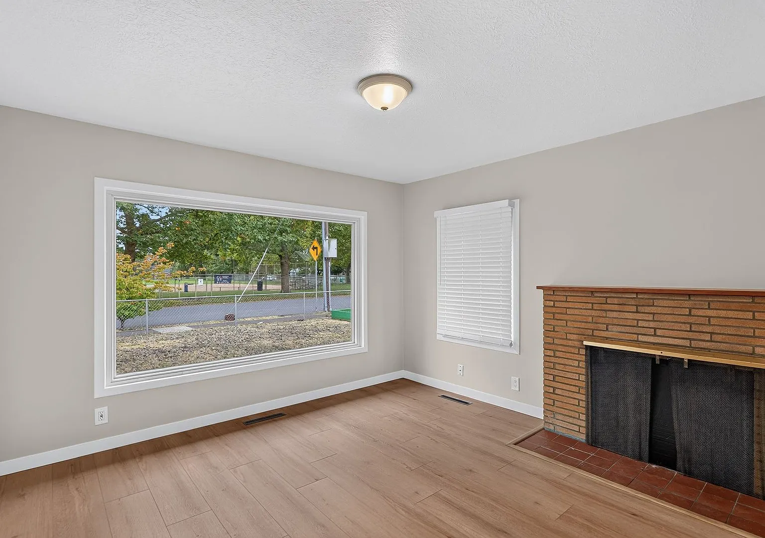 Spacious 4-Bedroom Portland Home with Updated Kitchen, Finished Basement & Large Yard — Photo 3
