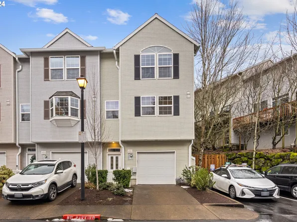 14340 SW Cougar Ridge Dr, Beaverton, OR 97008