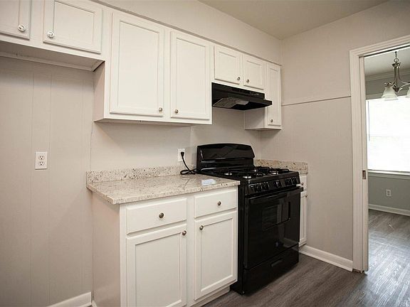 5th image of 538 Water St