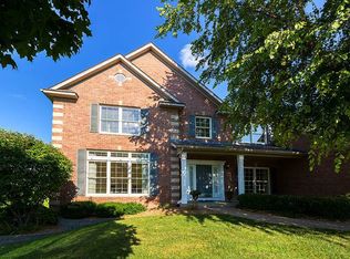 5397 Heather Glen Cir, Bettendorf, IA 52722