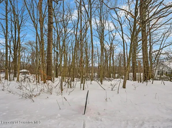 Hill St, Lake Ariel, PA 18436