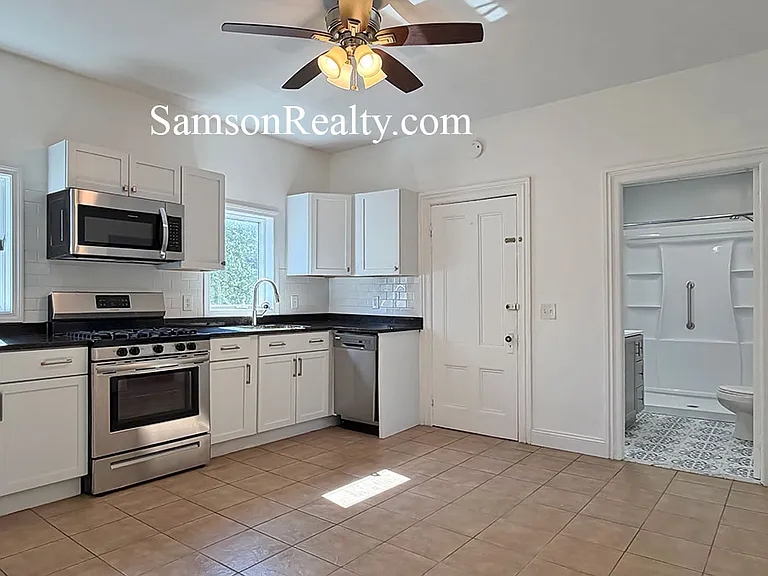 85 E George St #1 — Photo 2