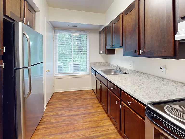 Seneca Place — Photo 98