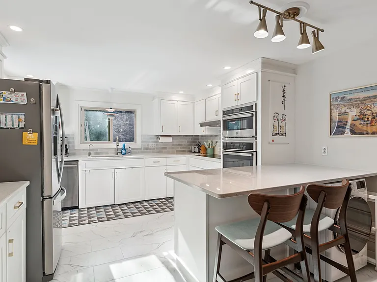 171 Brackett Rd — Photo 16