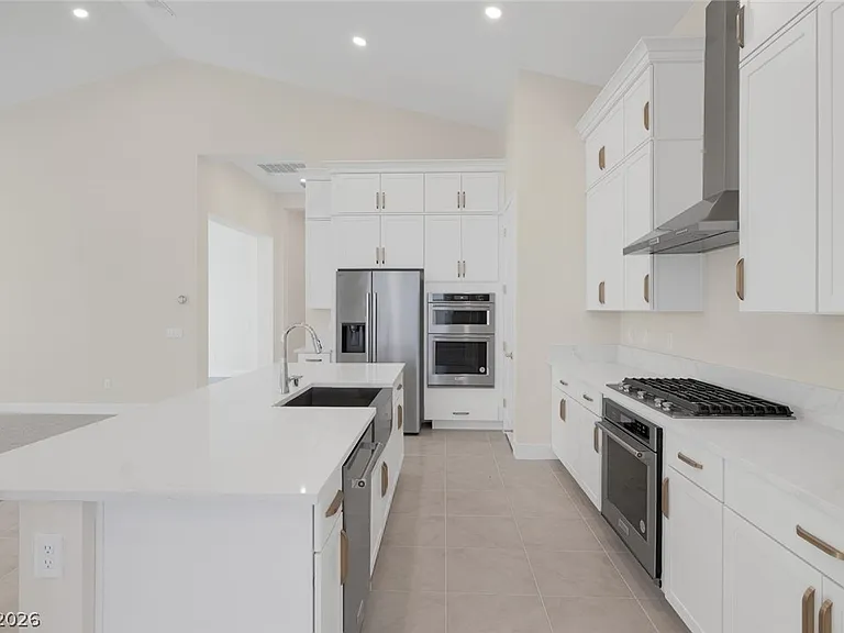 5000 Terramont Dr — Photo 11