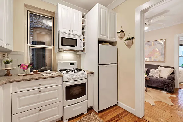 Sold by Compass | media 4