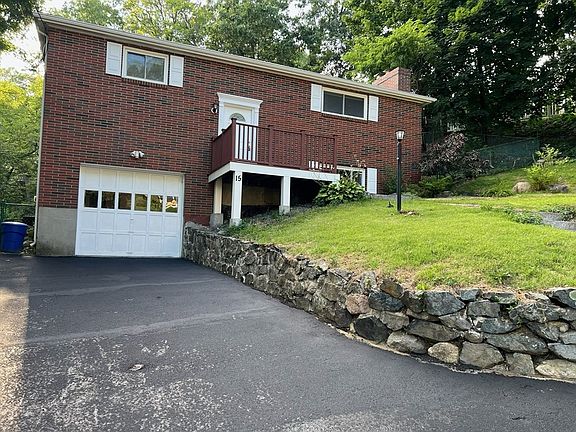 2nd image of 15 Oak Rd