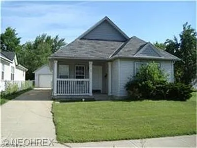 12104 Matherson Ave photo 1