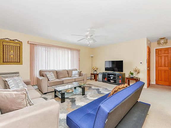 3rd image of 153-35 Sapphire St