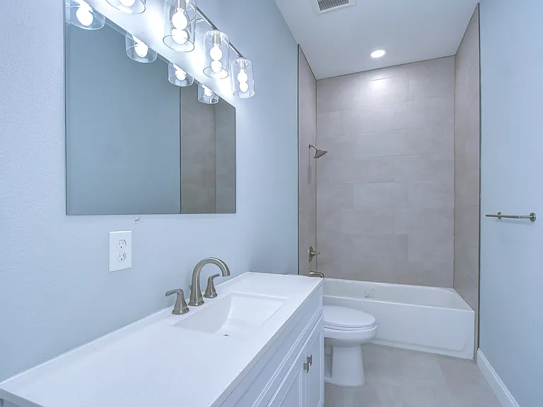 6417 River Rd — Photo 2