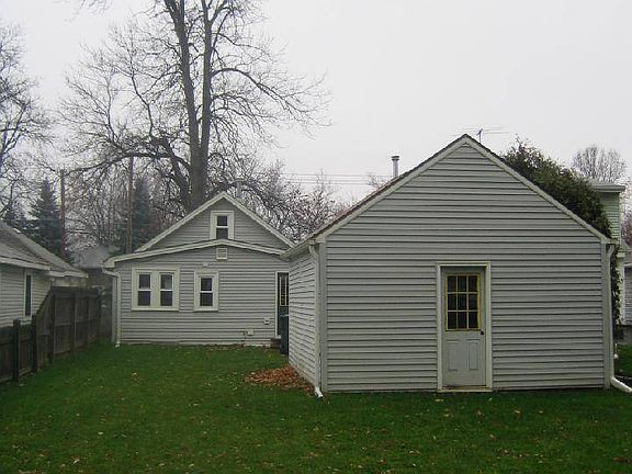 5th image of 752 E Robinson St