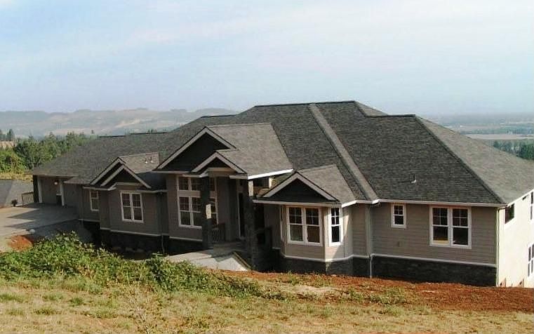 Amazing dual living estate on 5 Acres