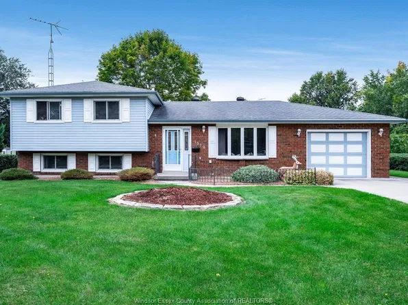 1379 Oxford Ave, Kingsville, ON N9Y 2G7
