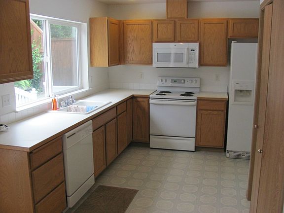 2nd image of 1218 30th Avenue Ct SW